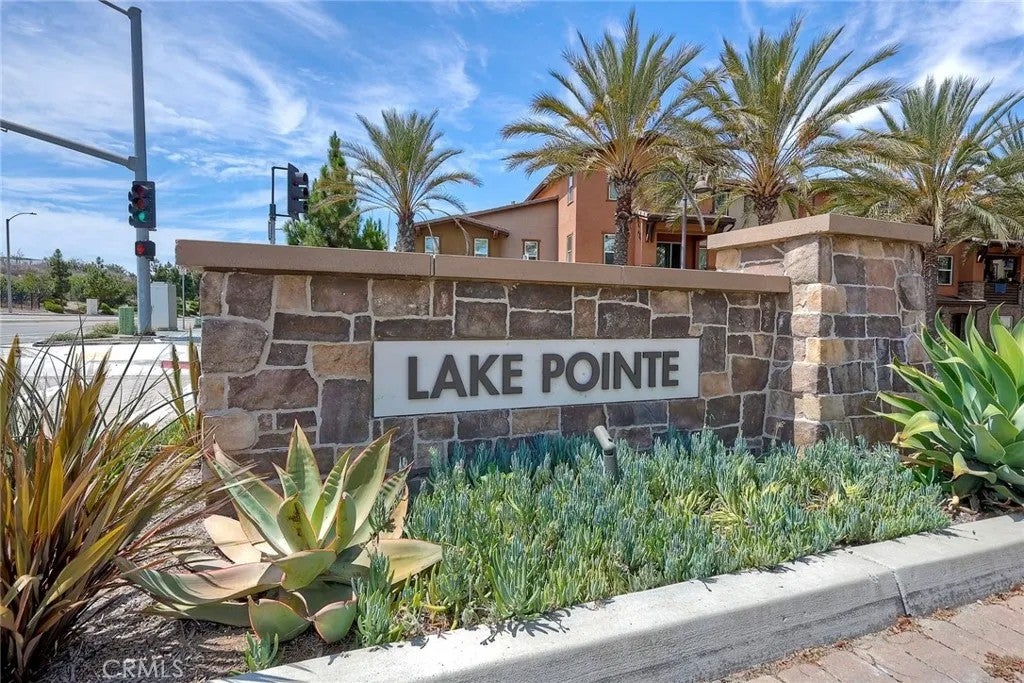 Photo of 1514 Crown Lane #3, Chula Vista, CA 91915 (MLS # HD26209615)