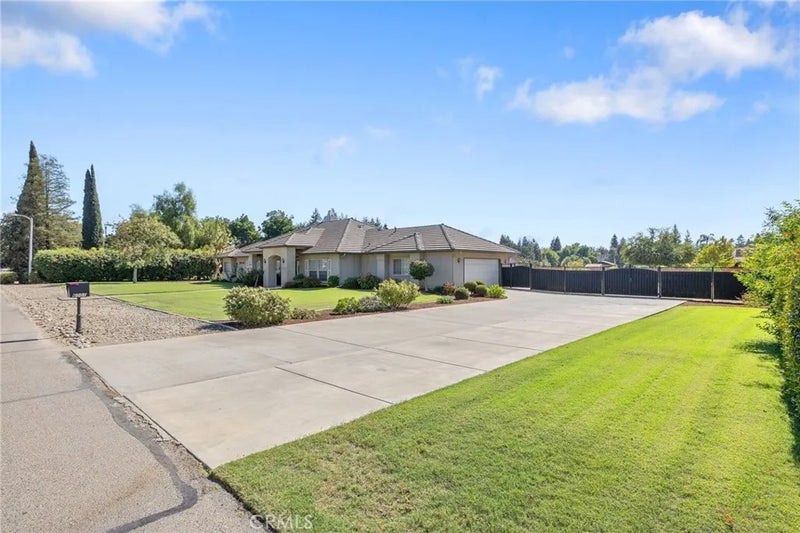 6001 W Grove Court