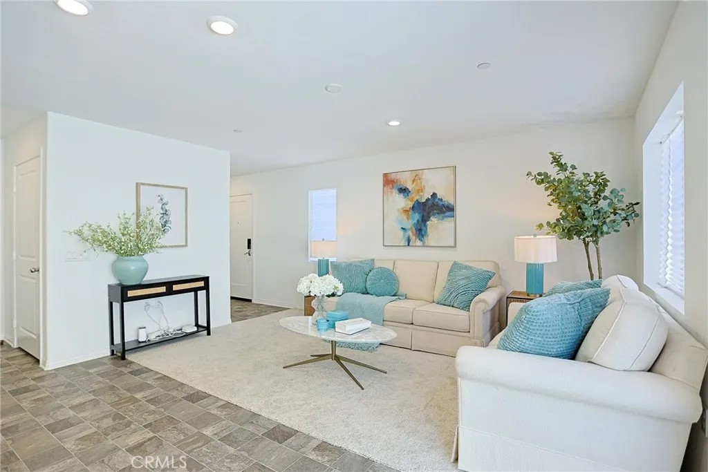 7486 Olive Grove