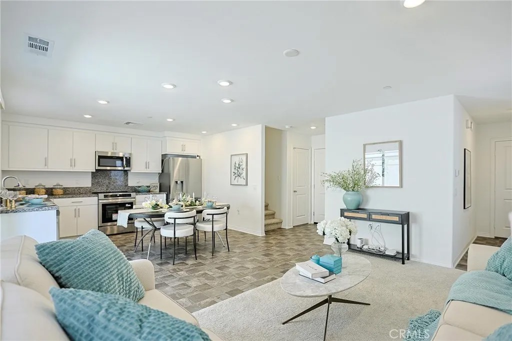 7486 Olive Grove