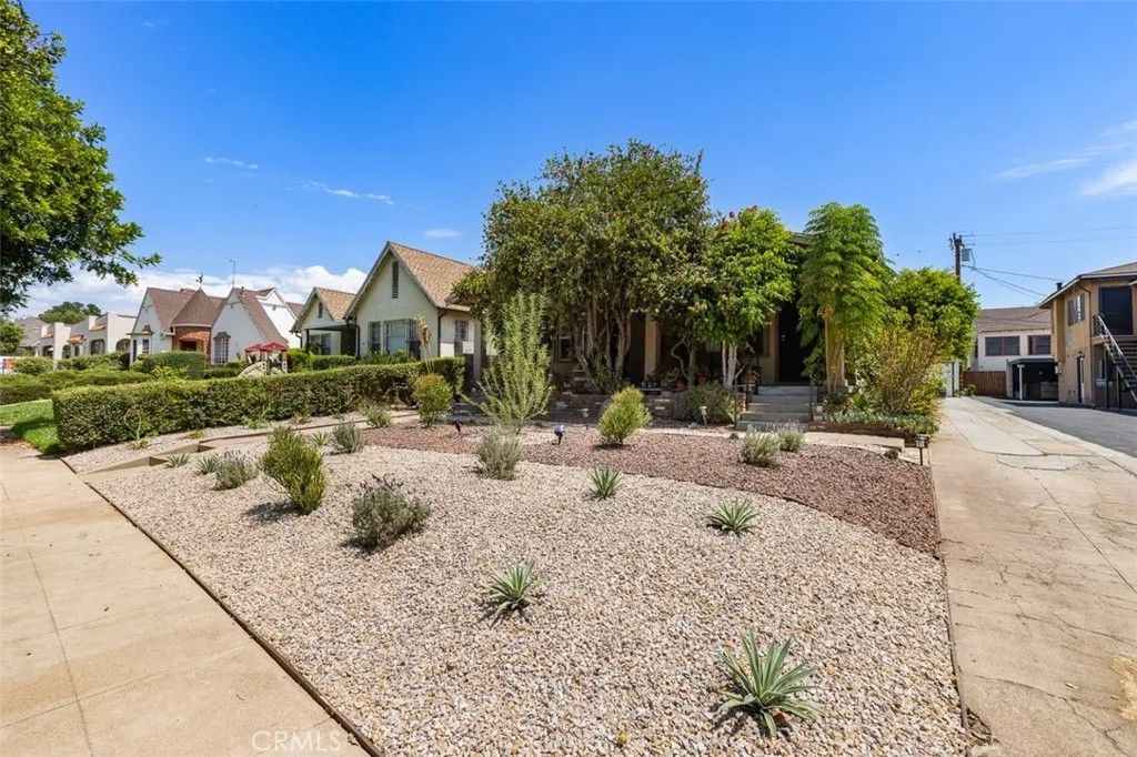 Photo of 312 N Primrose Avenue, Alhambra, CA 91801 (MLS # AR25278569)