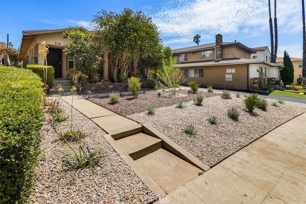 Photo of 312 N Primrose Avenue, Alhambra, CA 91801 (MLS # AR25278569)