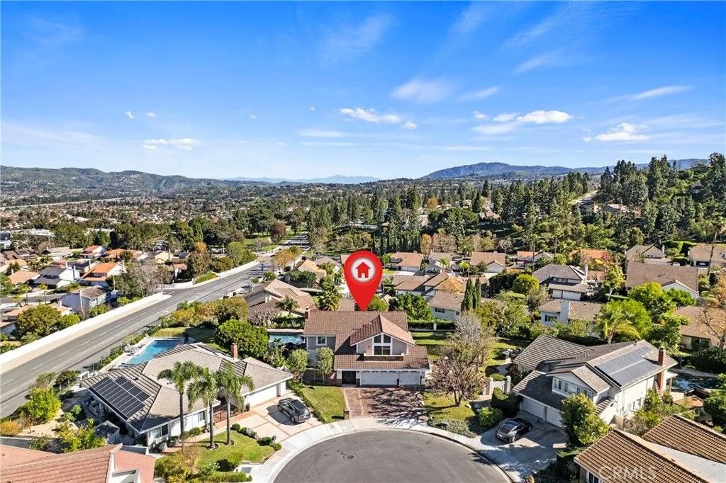 Photo of 5438 E Spyglass Way, Anaheim Hills, CA 92807 (MLS # OC26010692)