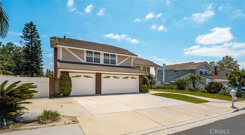 20660 Vista Del Sol