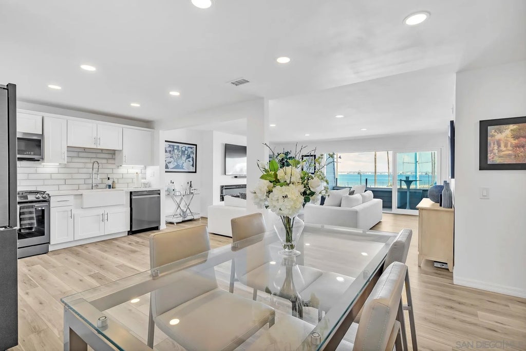 Photo of 32 Montego Court, Coronado, CA 92118 (MLS # 260025125)