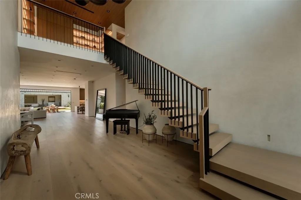 10433 Valley Spring Lane