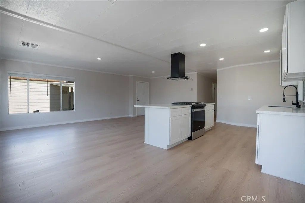 Photo of 20401 Soledad Canyon, Canyon Country, CA 91351 (MLS # SR26006845)