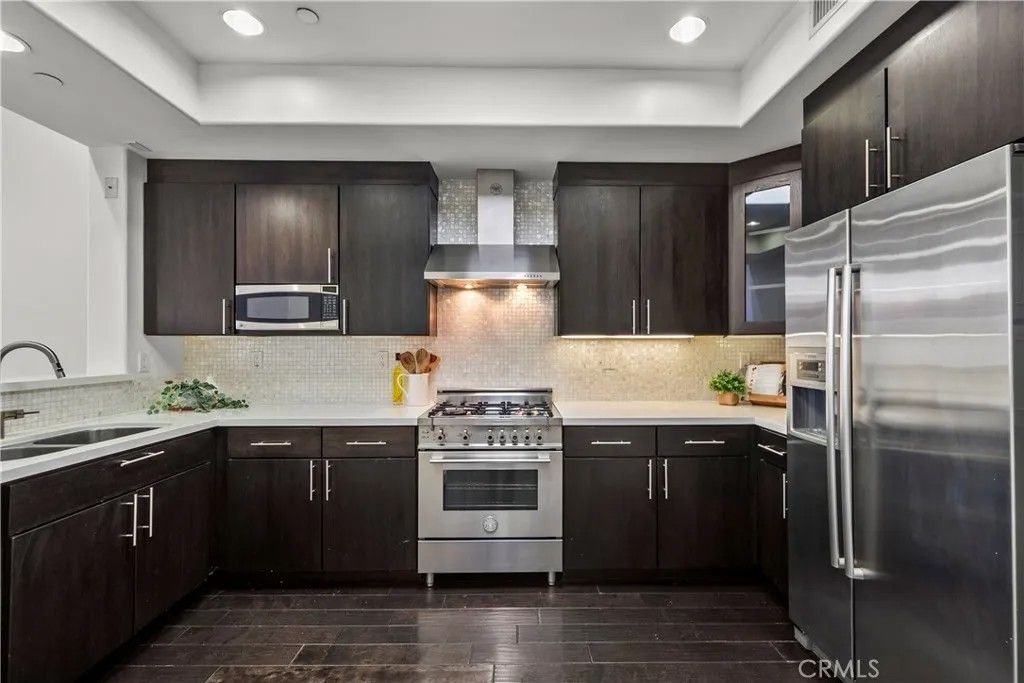 Photo of 12020 Guerin St #PH2, Studio City, CA 91604 (MLS # SR26044919)