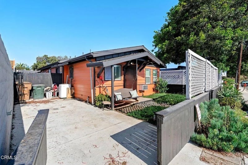 2422 Alameda Avenue