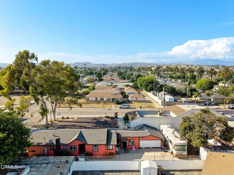 2422 Alameda Avenue