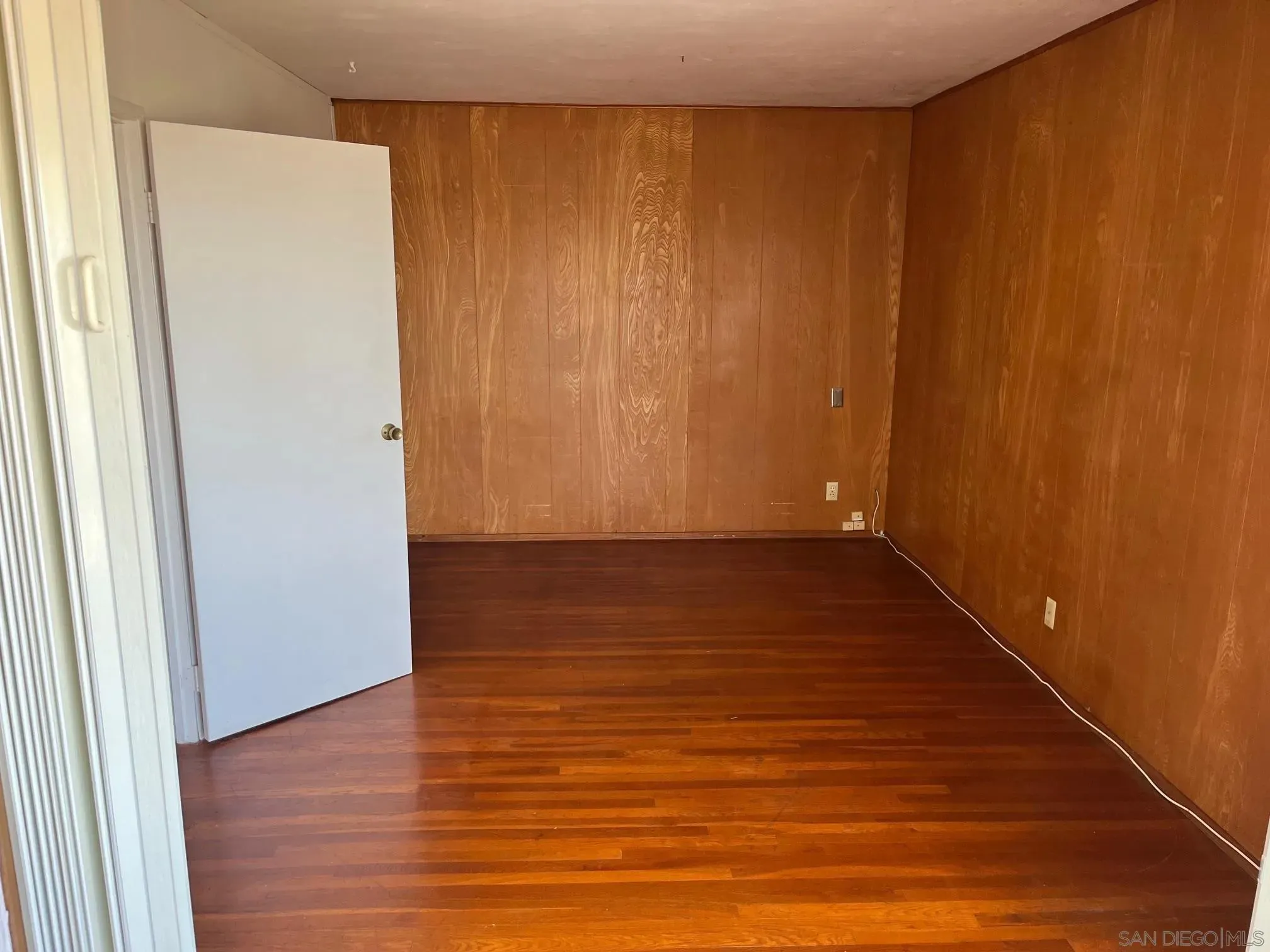 San Diego, California 92107, United States, 3 Bedrooms Bedrooms, ,2 BathroomsBathrooms,Residential,Active,201576