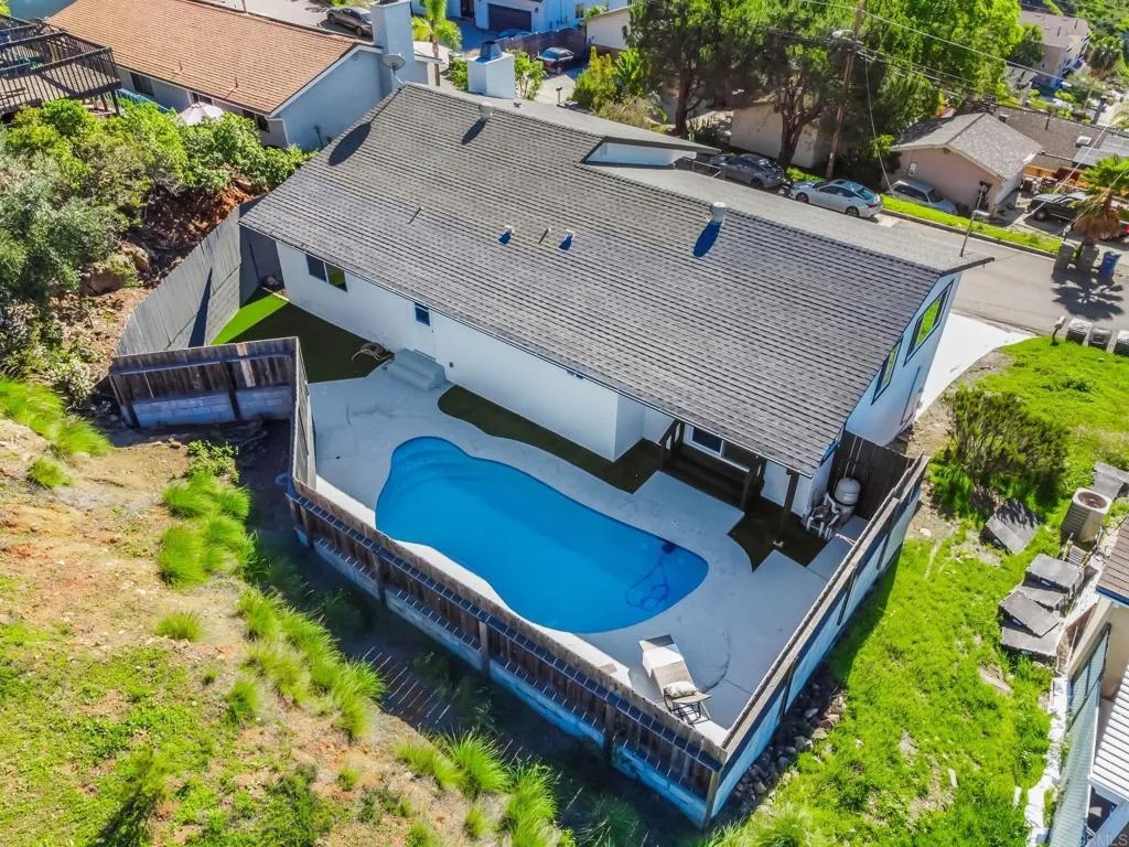 9428 Eucalyptus Street