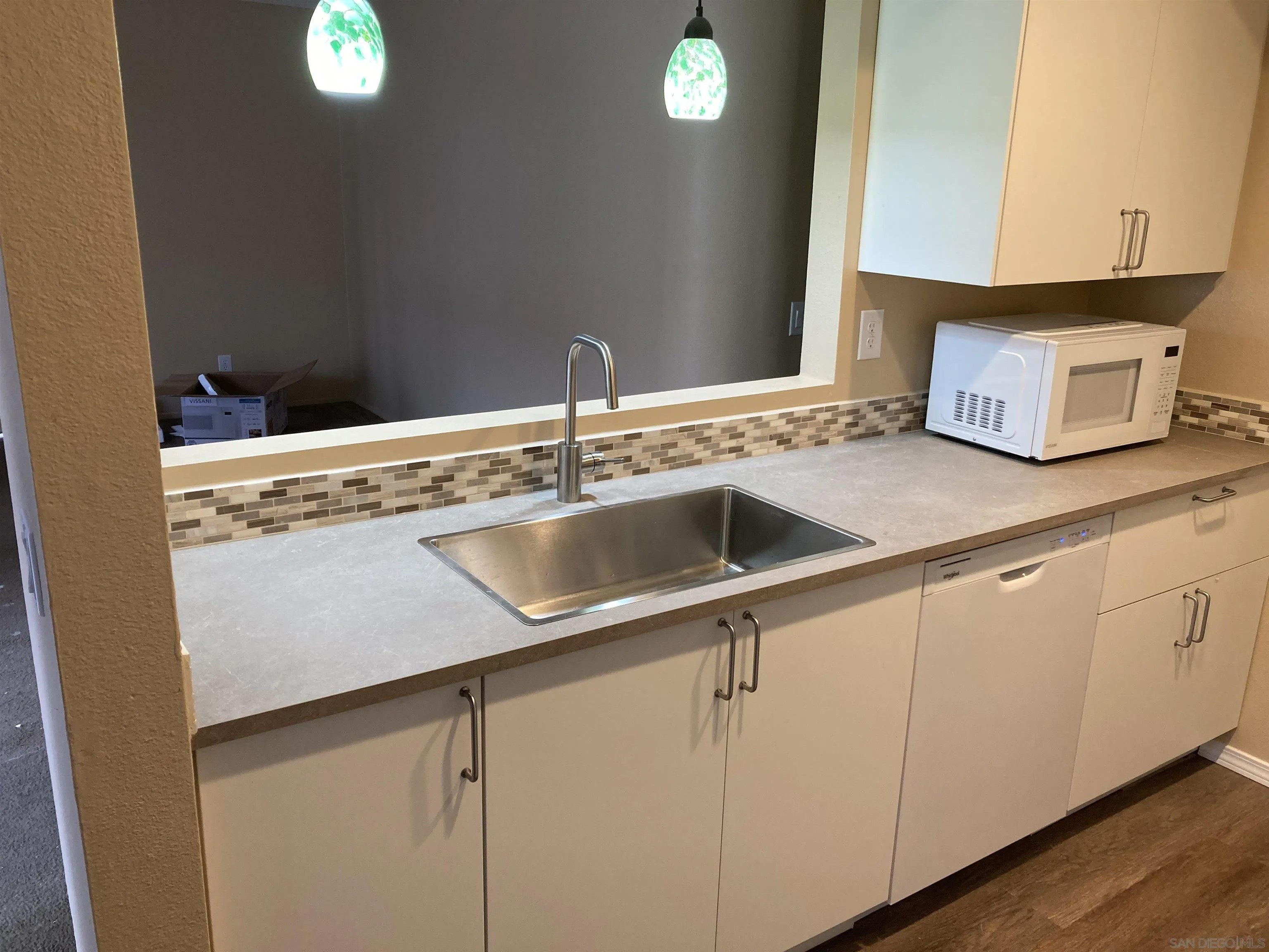 9414 Twin Trails 204