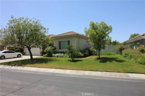 Photo of 805 Annandale, Beaumont, CA 92223 (MLS # CV25247549) Photo of 805 Annandale, Beaumont, CA 92223 (MLS # CV25247549)