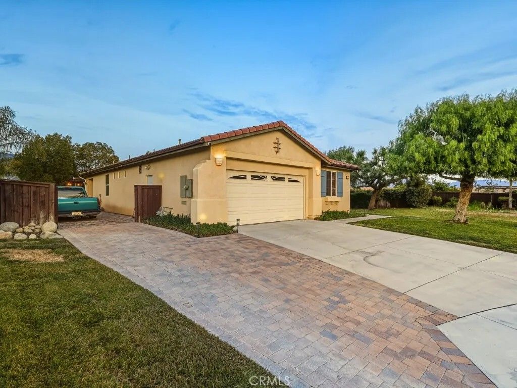 Photo of 1285 Faithful Way, San Jacinto, CA 92583 (MLS # SW26018582)