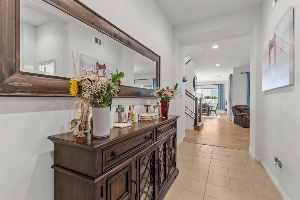 1818 Santa Christina Avenue