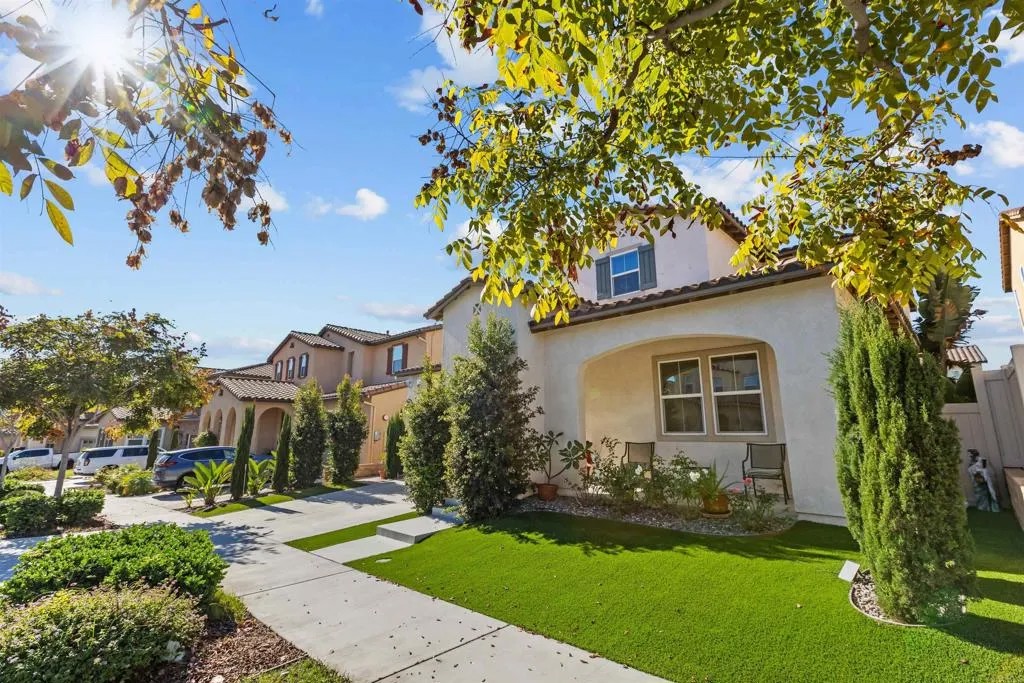 1818 Santa Christina Avenue