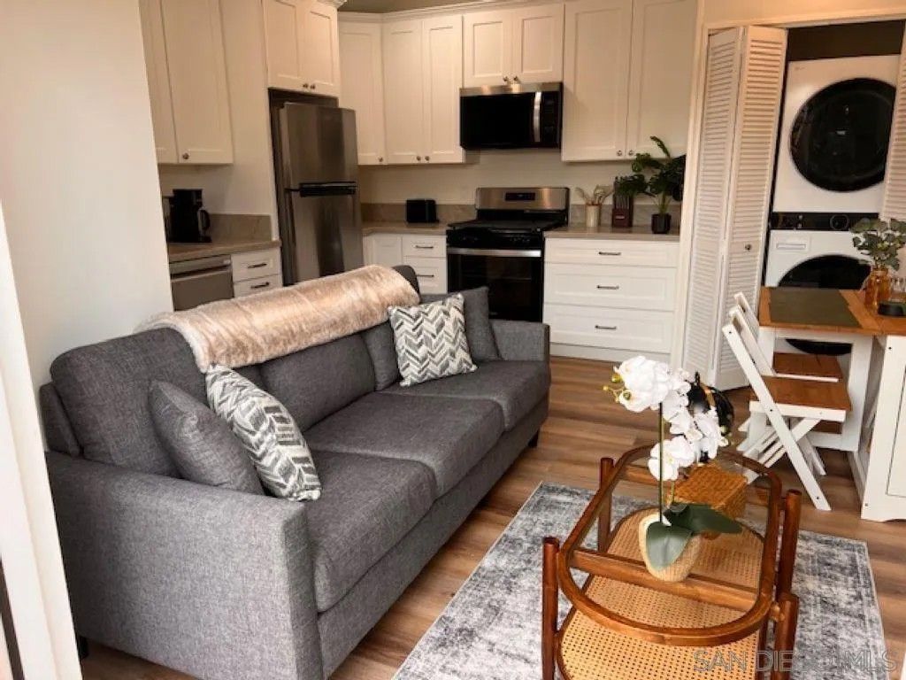 Photo of 1044 3rd St, Imperial Beach, CA 91932 (MLS # 260012384)