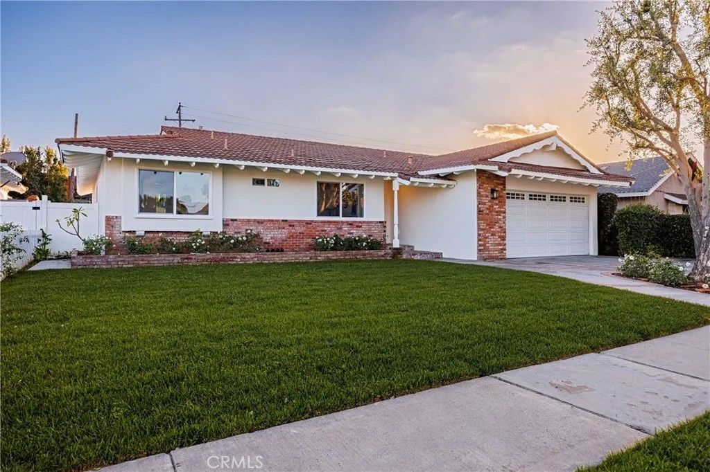 Photo of 17572 Leafwood Lane, Tustin, CA 92780 (MLS # OC25281713)