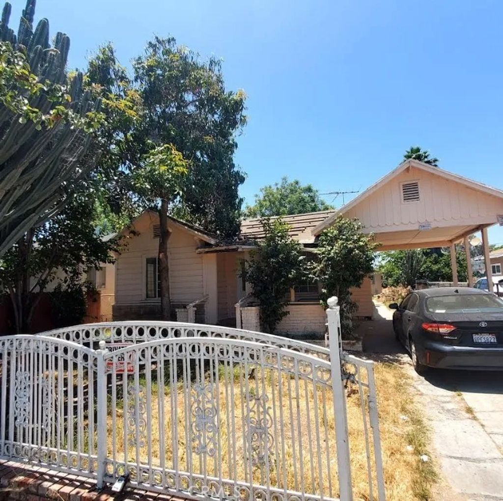 Photo of 4739 Ivy St, Pico Rivera, CA 90660 (MLS # WS26049093)