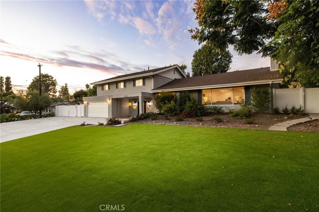 Photo of 19201 Barrett Lane, North Tustin, CA 92705 (MLS # OC26013544)