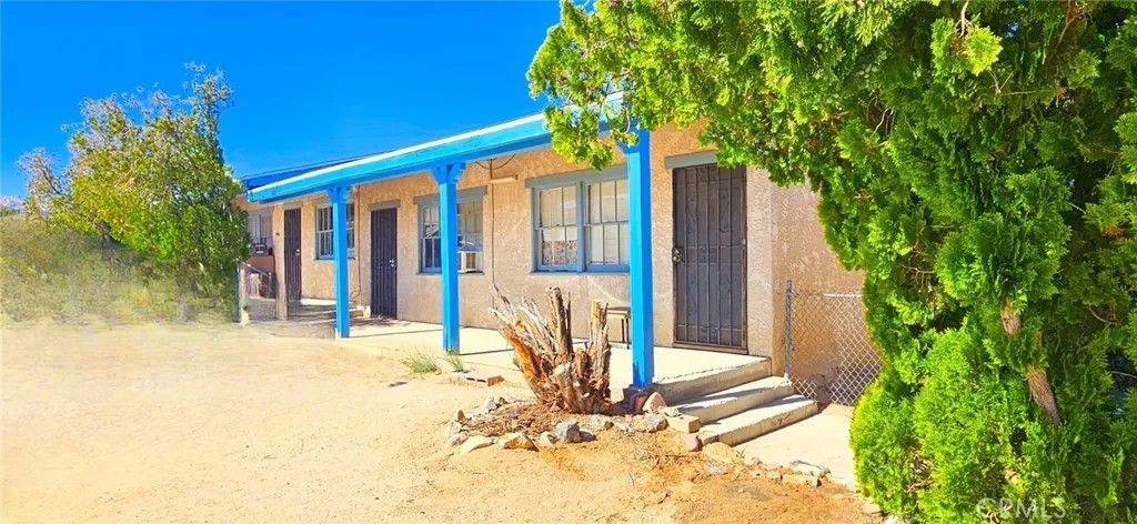 Photo of 6555 Indian Cove Road, 29 Palms, CA 92277 (MLS # JT26003288)