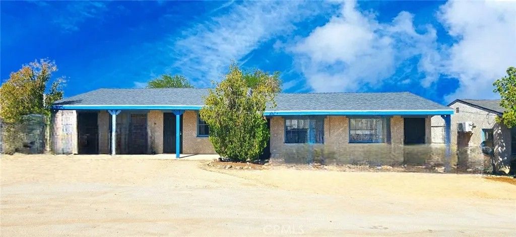 Photo of 6555 Indian Cove Road, 29 Palms, CA 92277 (MLS # JT26003288)