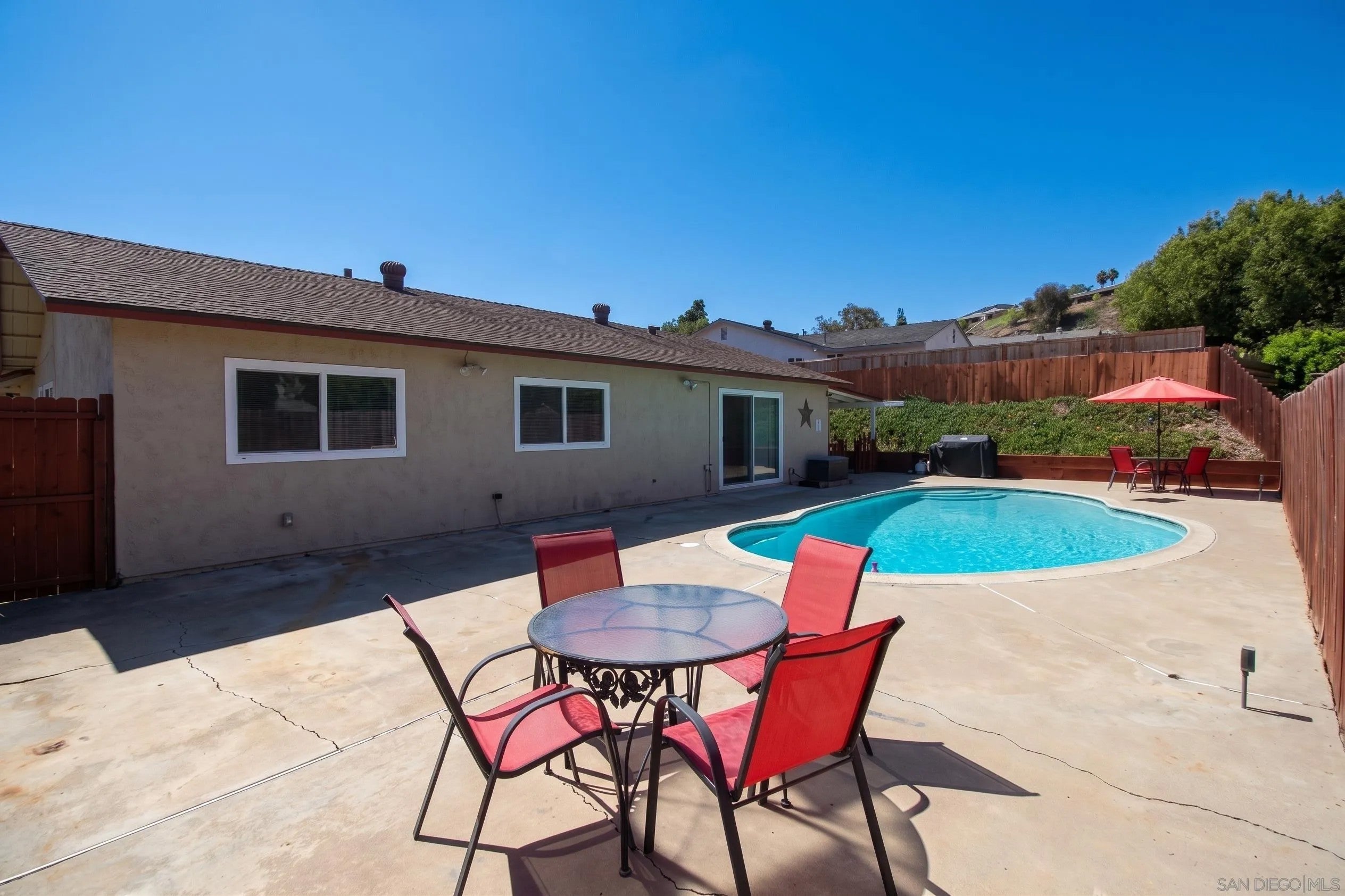 11394 Almazon St