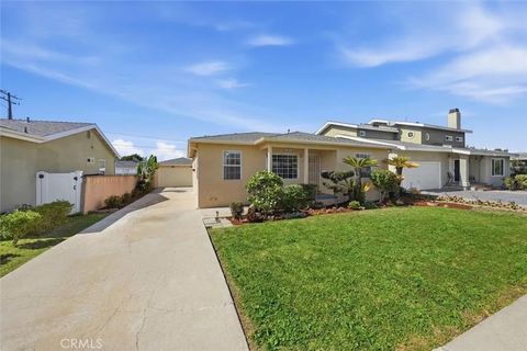 Photo of 17627 Cranbrook Avenue, Torrance, CA 90504 (MLS # PV26048057)