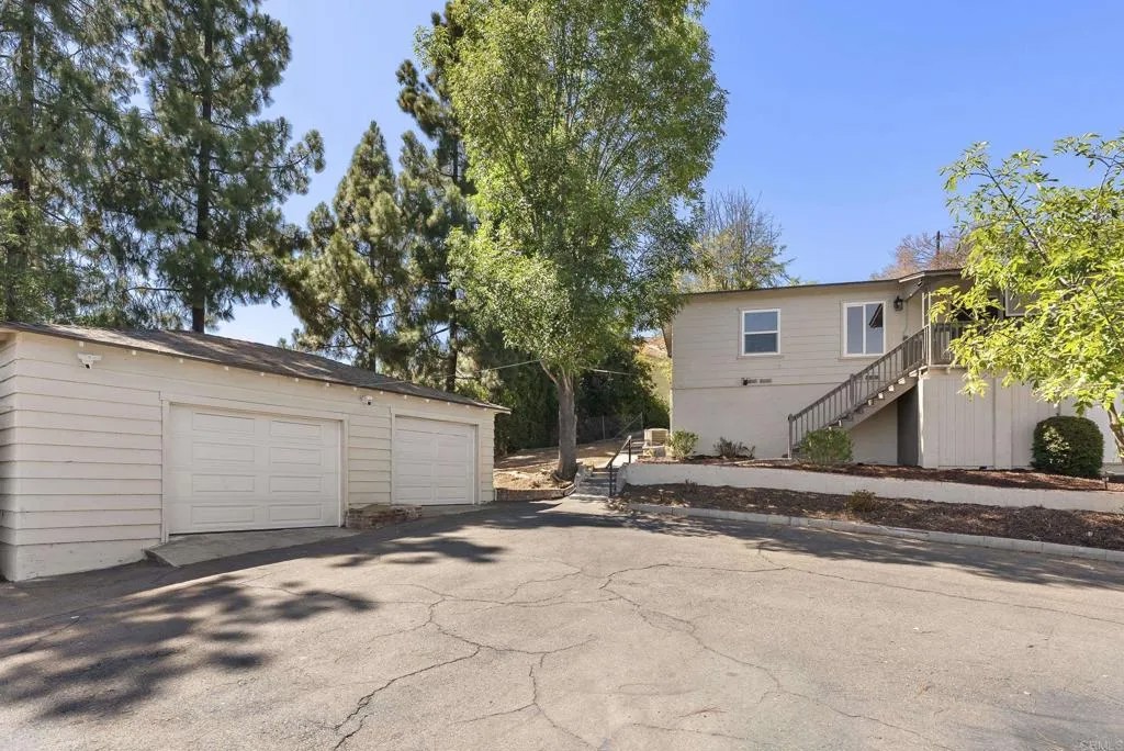 3860 Rogers Rd