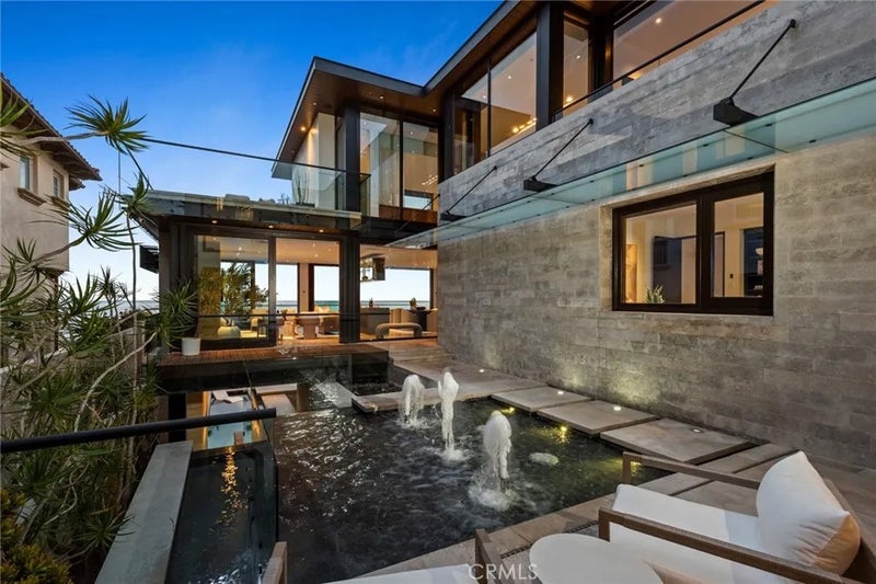 43 Beach View