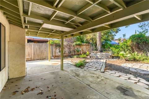 Tiny photo for 3713 Sweet Springs, Bakersfield, CA 93309 (MLS # SC25244285)
