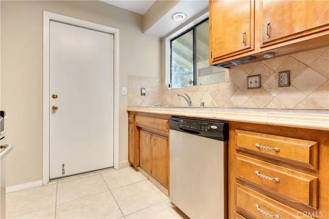 Tiny photo for 3713 Sweet Springs, Bakersfield, CA 93309 (MLS # SC25244285)