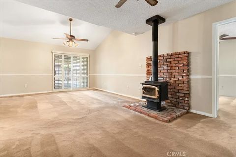 Tiny photo for 3713 Sweet Springs, Bakersfield, CA 93309 (MLS # SC25244285)