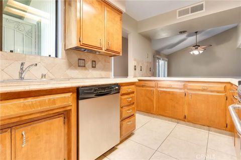 Tiny photo for 3713 Sweet Springs, Bakersfield, CA 93309 (MLS # SC25244285)