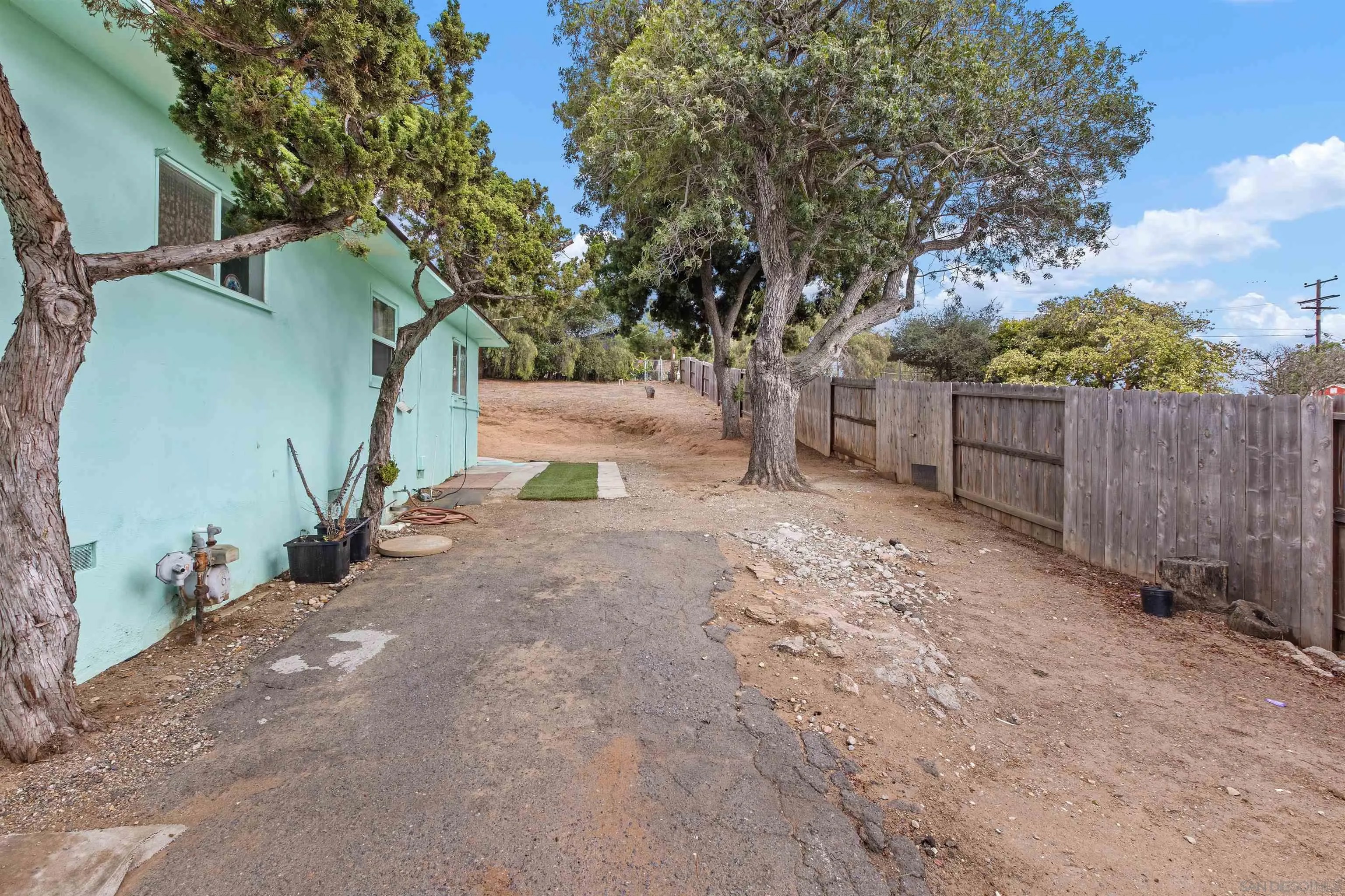 2439 Patterson Rd