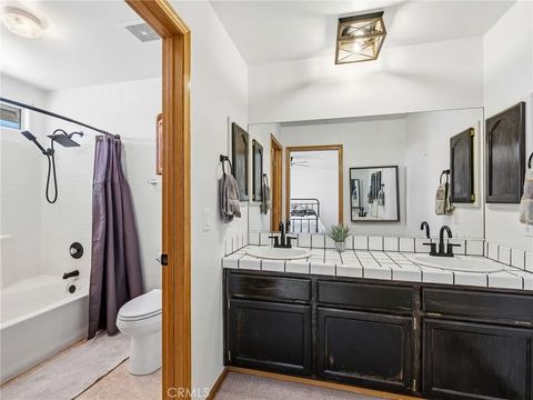 Photo of 18965 Shetland Road, Apple Valley, CA 92308 (MLS # HD26050500)