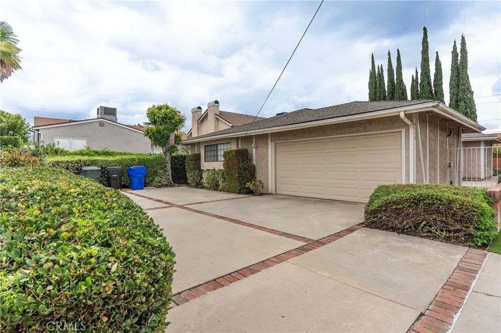 Photo of 6530 Coralee Avenue, Arcadia, CA 91007 (MLS # AR25263385)