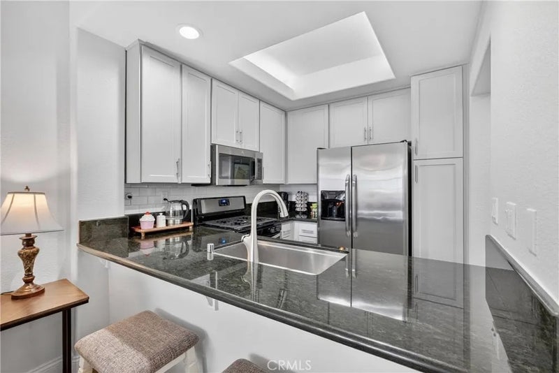 1027 S Stresa