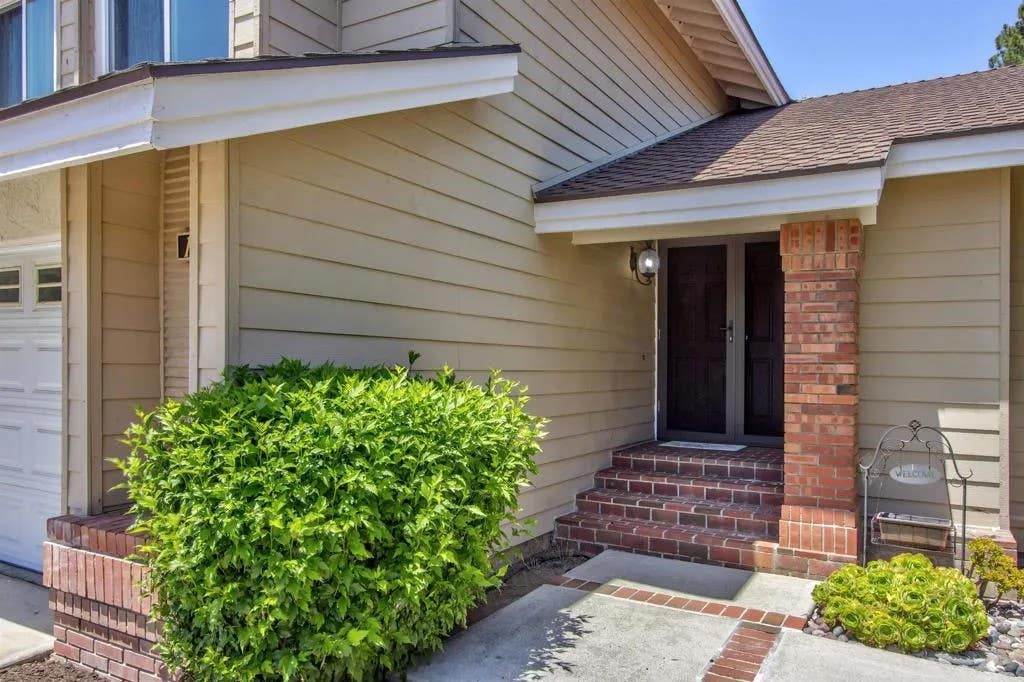 Photo of 1140 Countrywood Lane, Vista, CA 92081 (MLS # NDP2605294)
