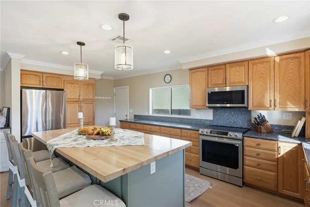27569 Longhill