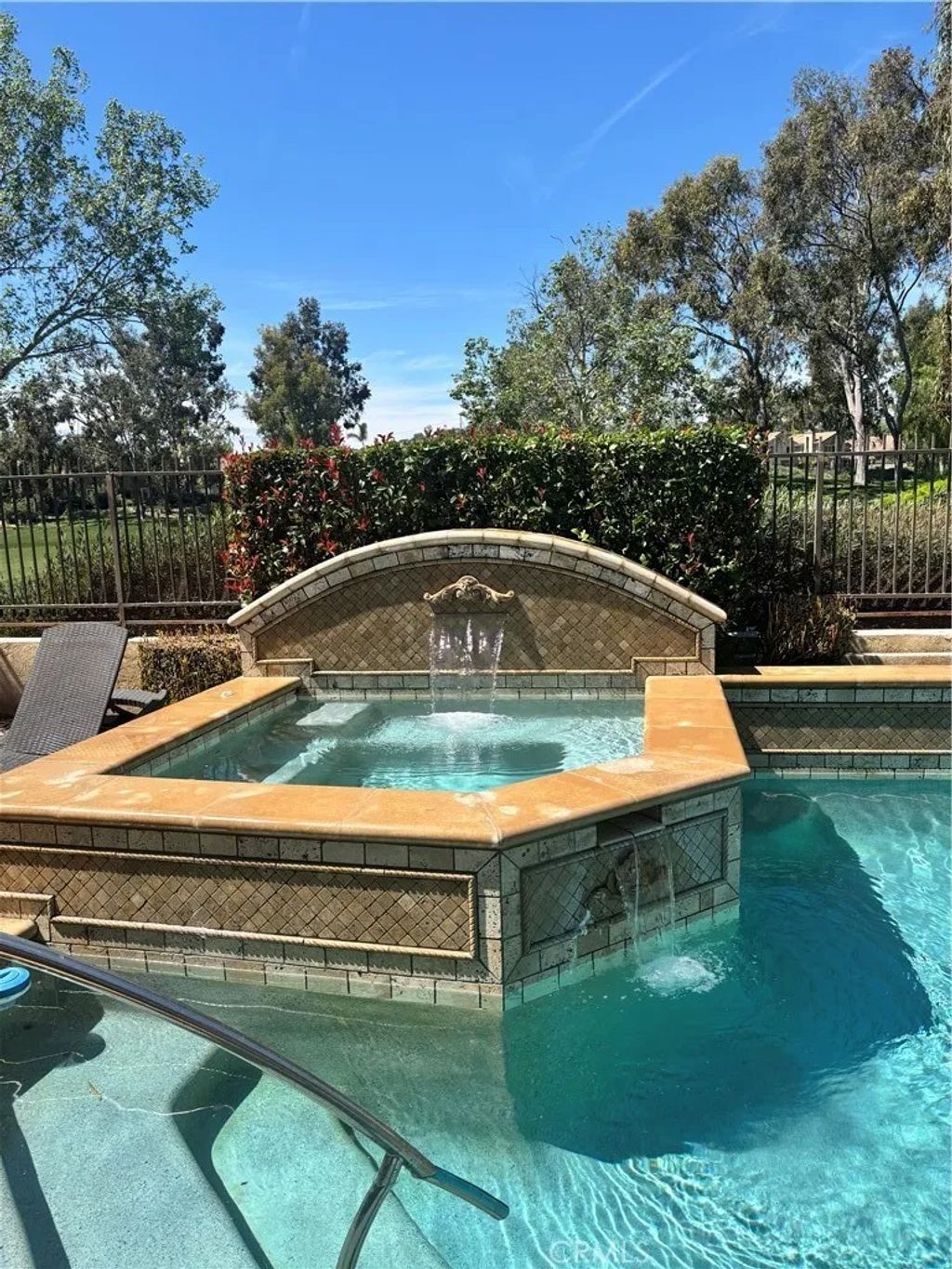 Photo of 21 Sendero, Rancho Santa Margarita, CA 92688 (MLS # CV26061468)