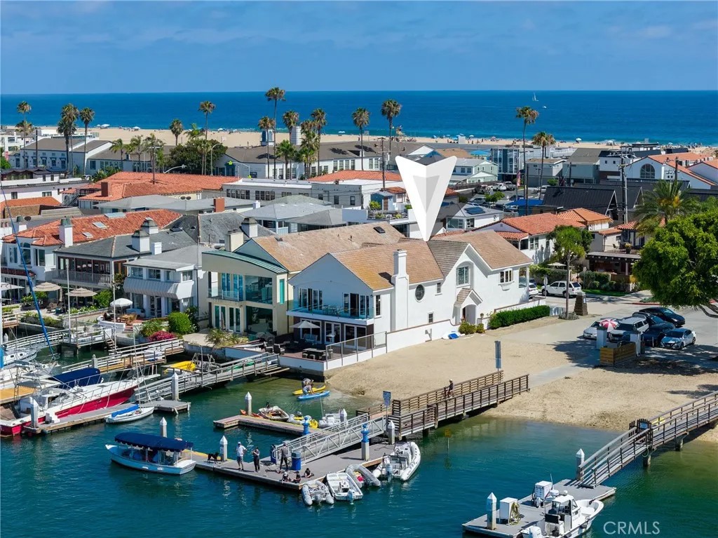 1444 W Bay