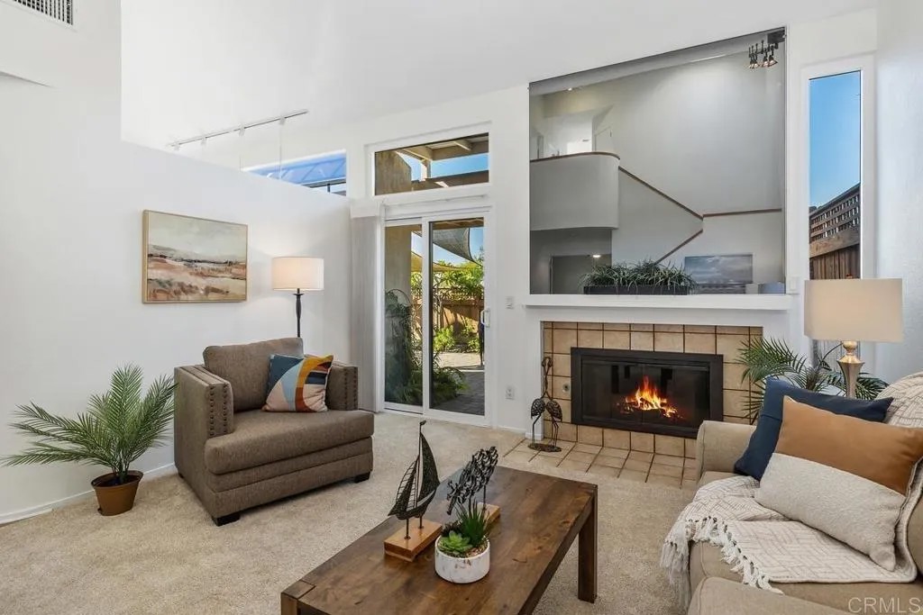 6371 Caminito Del Pastel