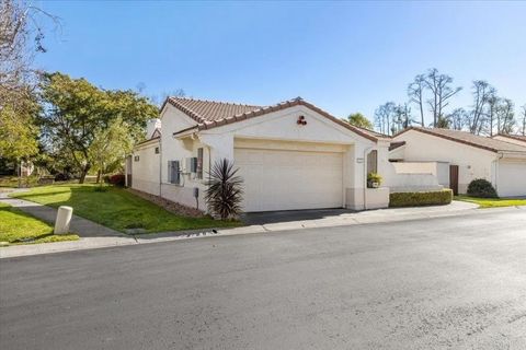 1762 Arroyo Escondido CA 92026