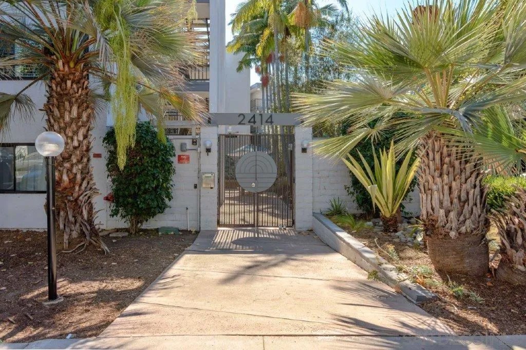 2414 Front St 11C