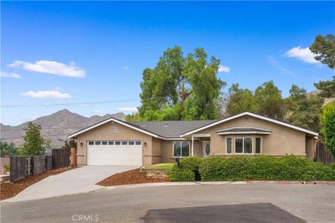 Photo of 291 Hillandale Court, Riverside, CA 92507 (MLS # TR26195528)