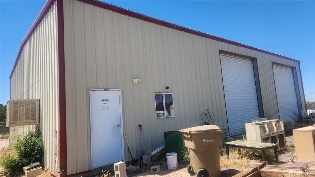 Photo of 9070 6th AVE, Hesperia, CA 92345 (MLS # HD26098177)