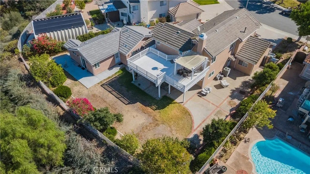2435 Coraview Ln