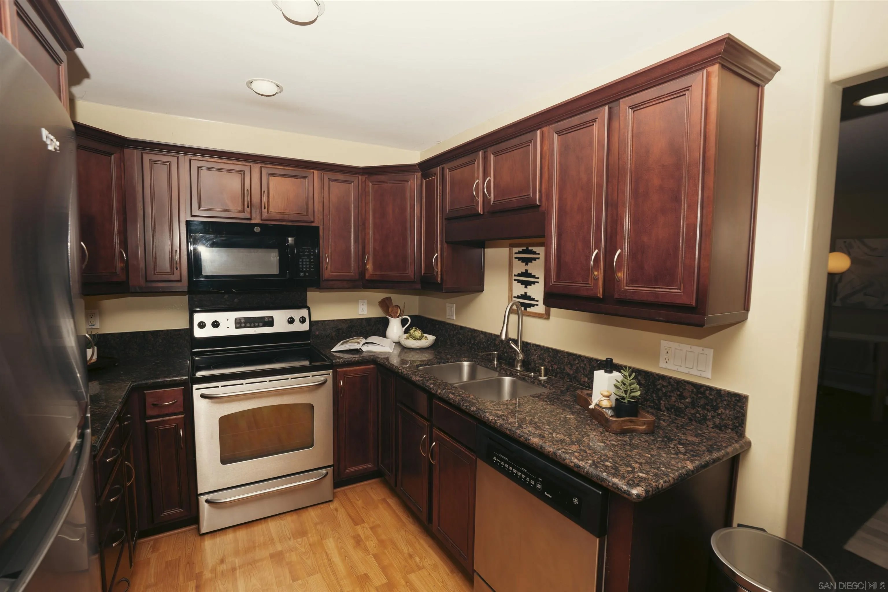 5055 Collwood Blvd 210